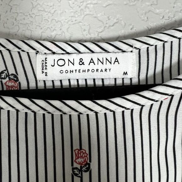 Jon & Anna Contemporary Size M Floral Striped Print Top Buttons Down Back - Picture 3 of 3